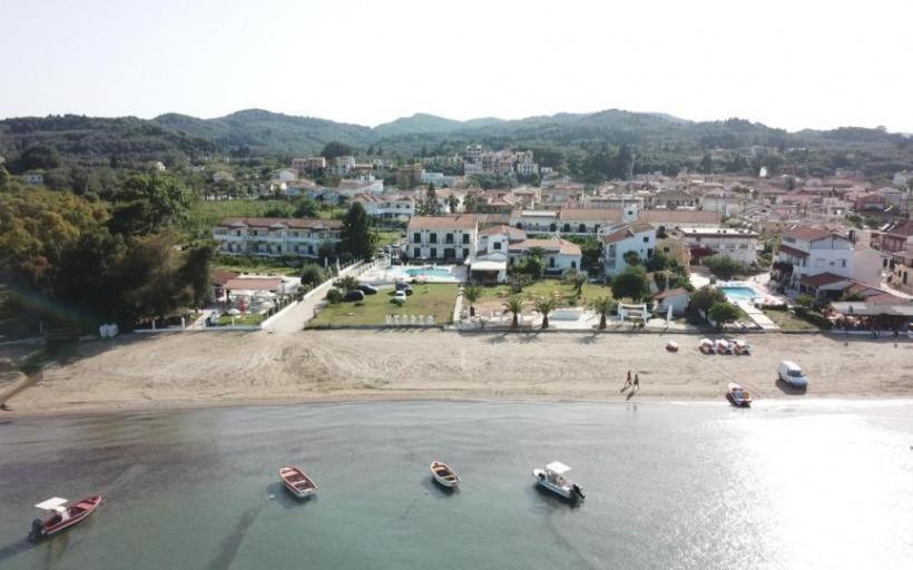 Umbrella Beach Apartments Kávos Екстериор снимка
