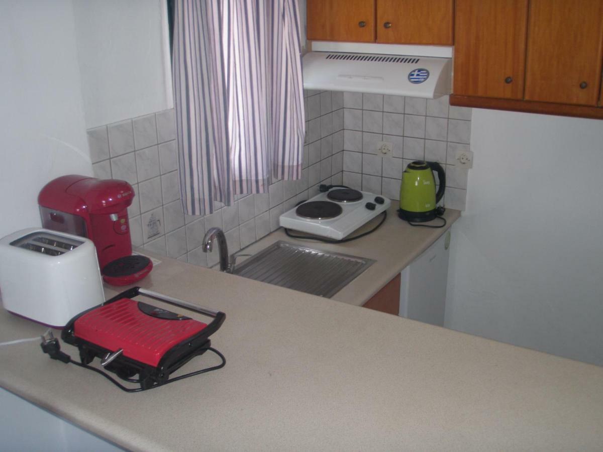 Umbrella Beach Apartments Kávos Екстериор снимка