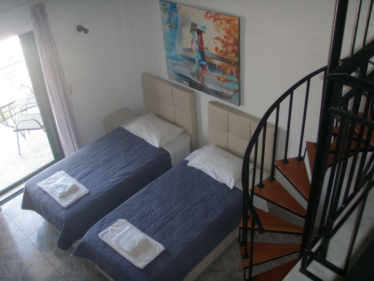 Umbrella Beach Apartments Kávos Екстериор снимка
